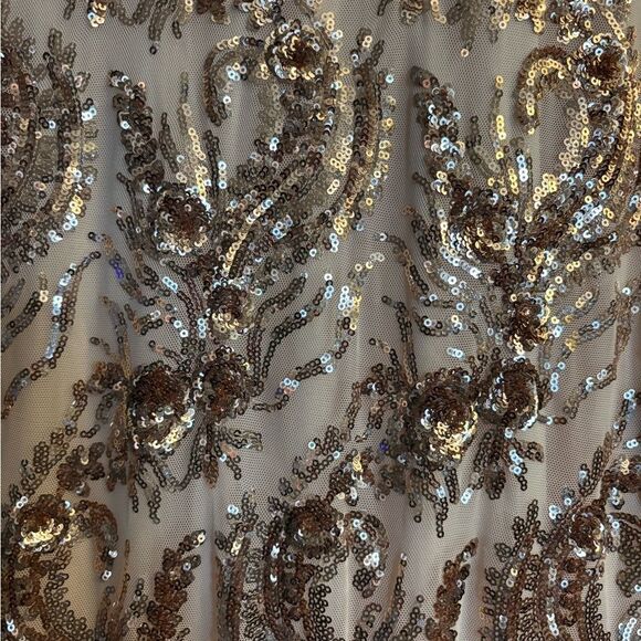 Elegant Parade of Sequins Patterned Formal Dress - Picture 2 of 9